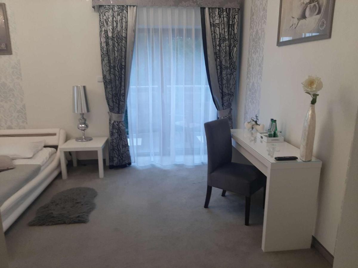 Pokoje Goscinne Teczowa Luban Extérieur photo